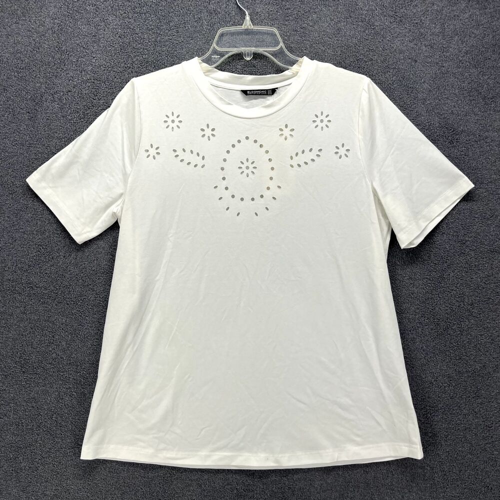 Bloomchic Top Womens 10 Medium White Eyelete Crew neck‎ Short Sleeve T Shirt